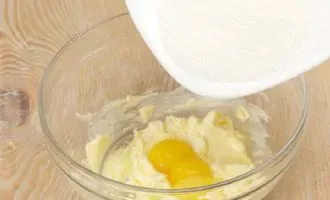 трехцветный кекс в мультиварке