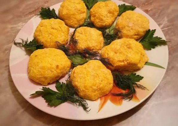 Котлеты из куриного фарша с тыквой в мультиварке Котлеты из куриного фарша с тыквой в мультиварке