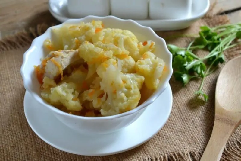 курица с цветной капустой в мультиварке на пару курица с цветной капустой в мультиварке на пару